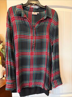 Marley Lilly Black and Red Plaid Button-Front Women's Shirt